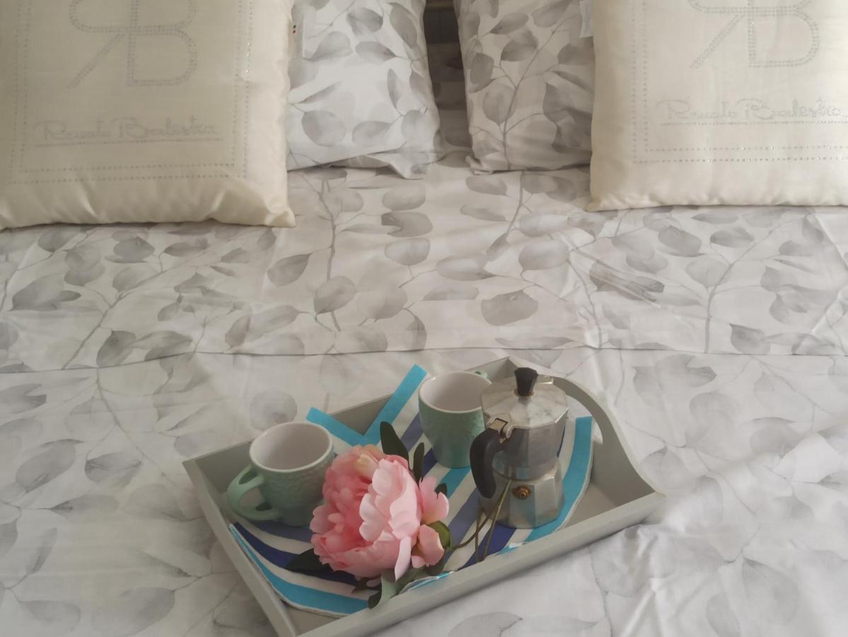 Casa Vacanze Maria Nicole Молфета Екстериор снимка